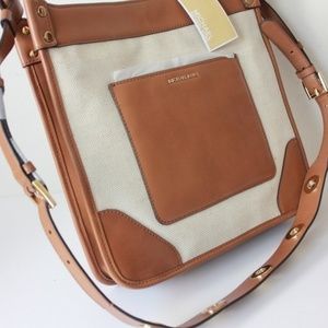 Michael Kors Sullivan Large Messenger Bag